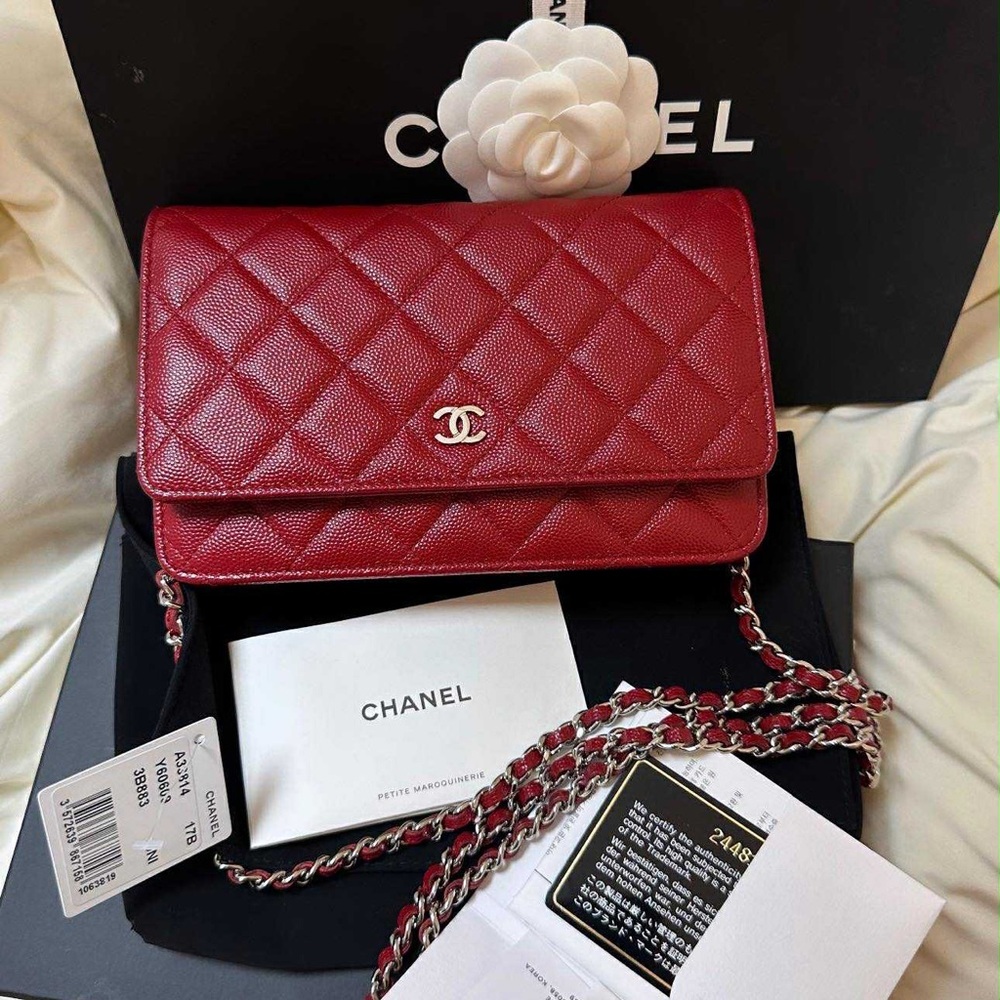 CHANEL Red Crossbody Bag with Iconic Diamond Quilting